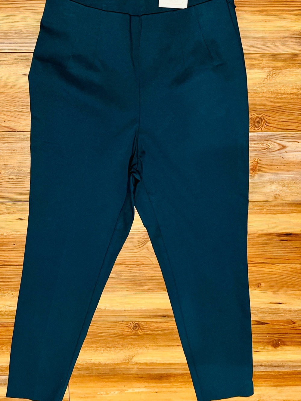 Time and Tru Teal ponte Pant. Sz14 petite. Waist 13.5, inseam 25.5. Side zip. - Picture 2 of 4
